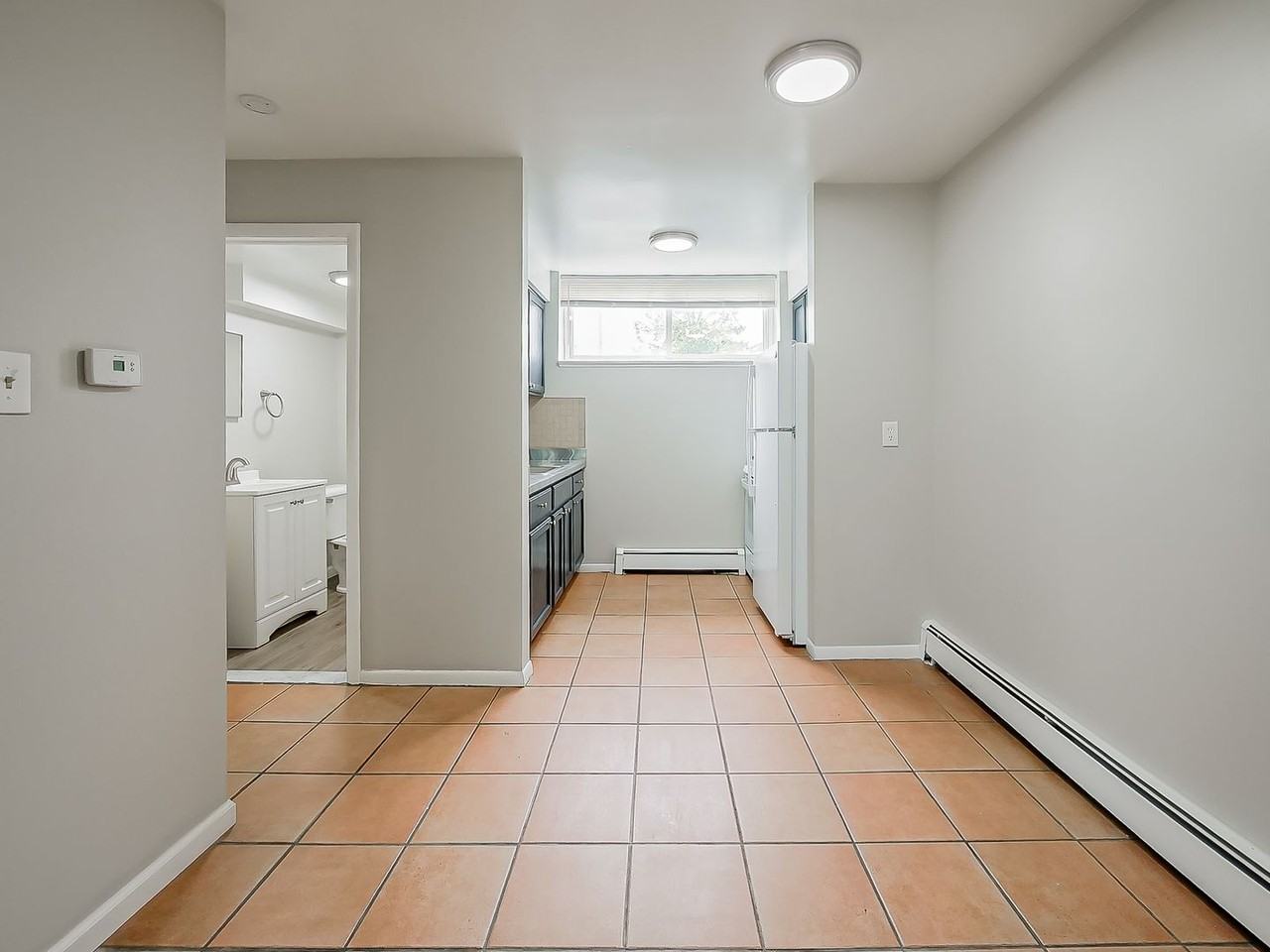 132 Huronview Ct - Photo 5 of 32