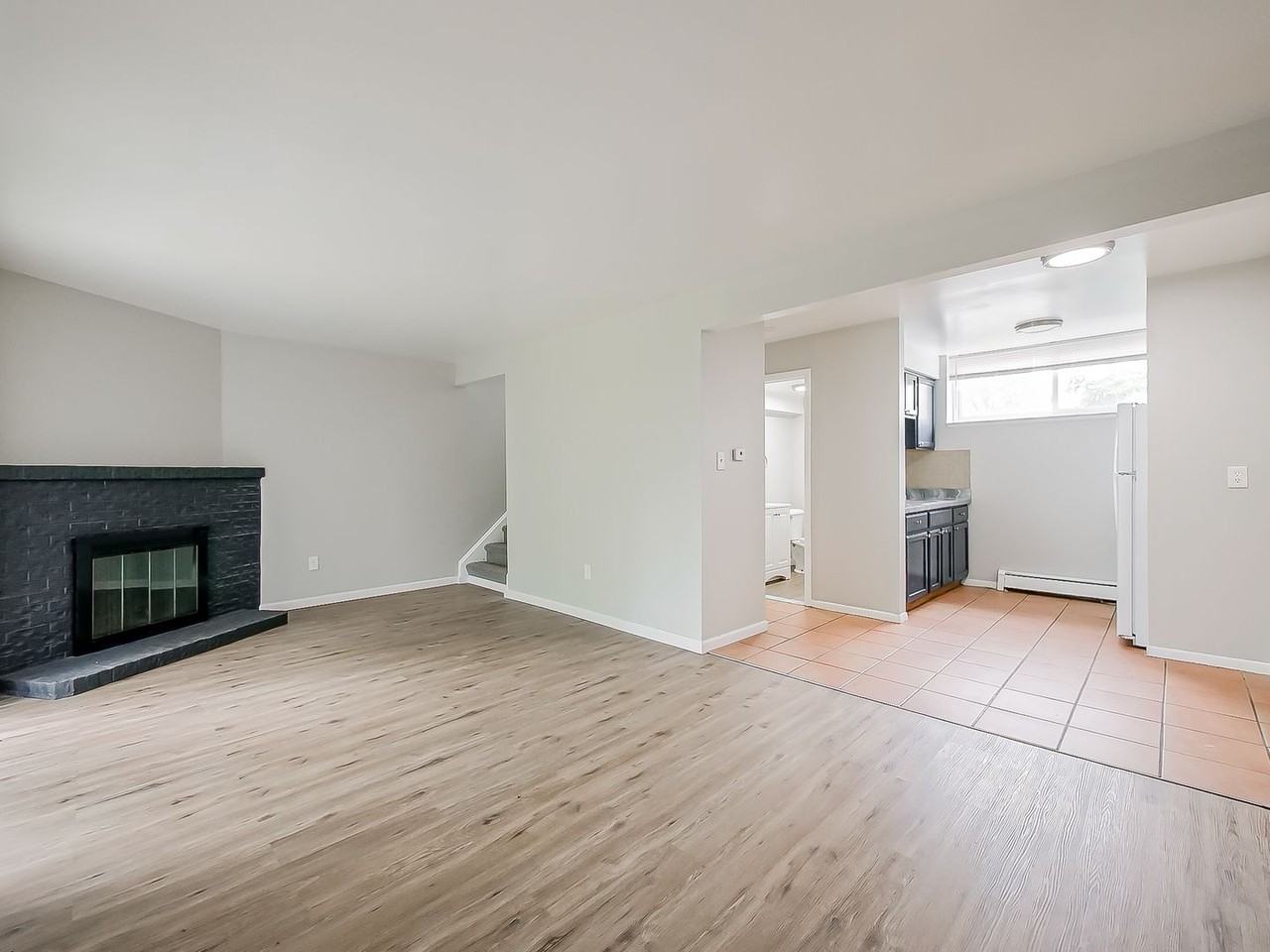 132 Huronview Ct - Photo 6 of 32