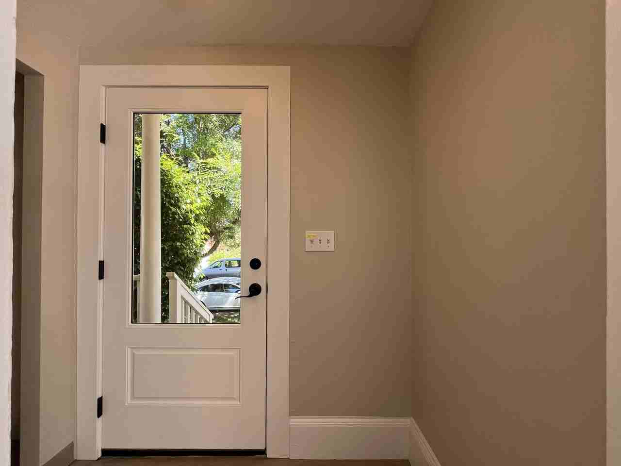 2850 Ne Davis St - Photo 5 of 50