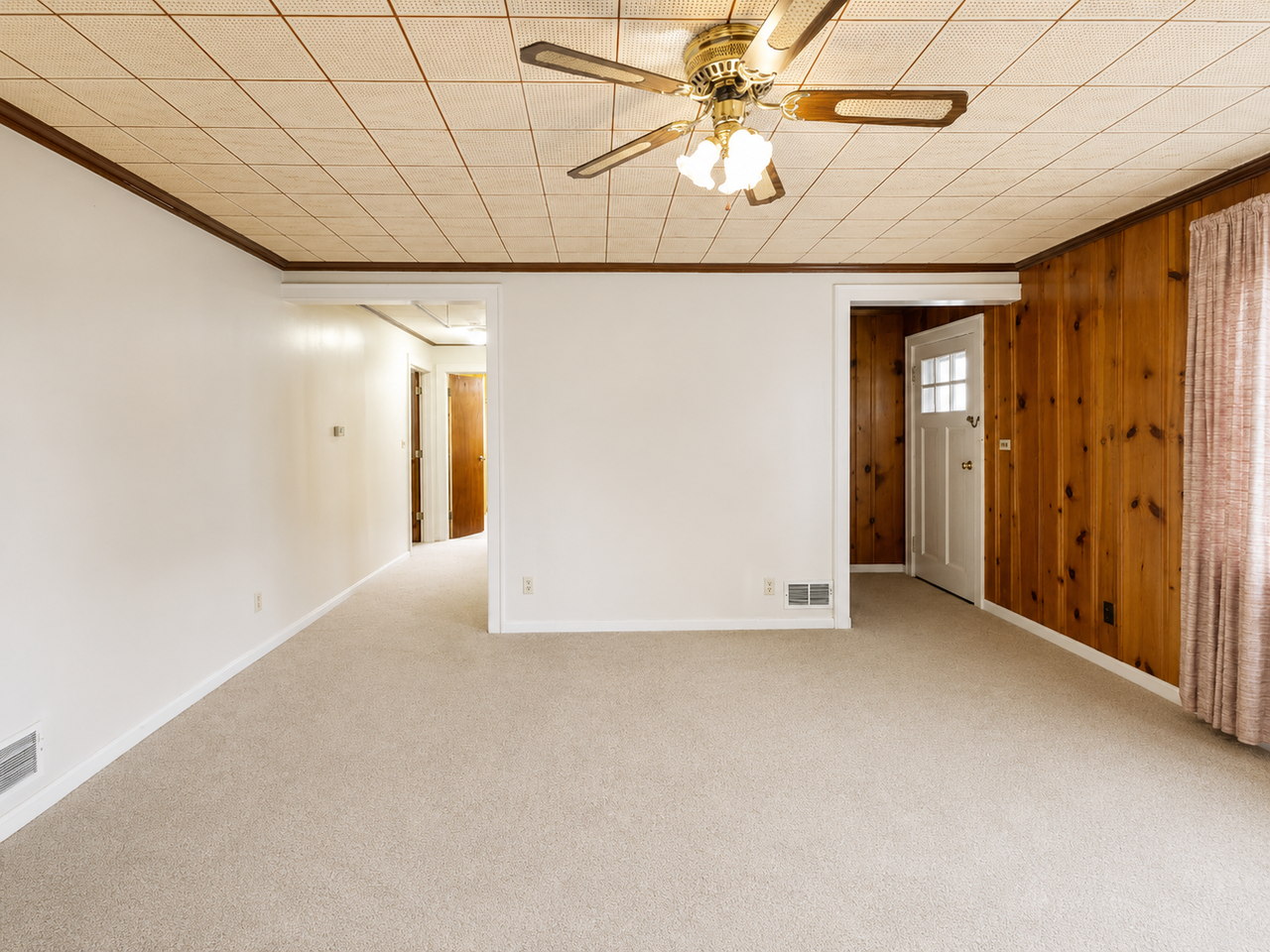 690 Masonic Park Rd - Photo 5 of 15