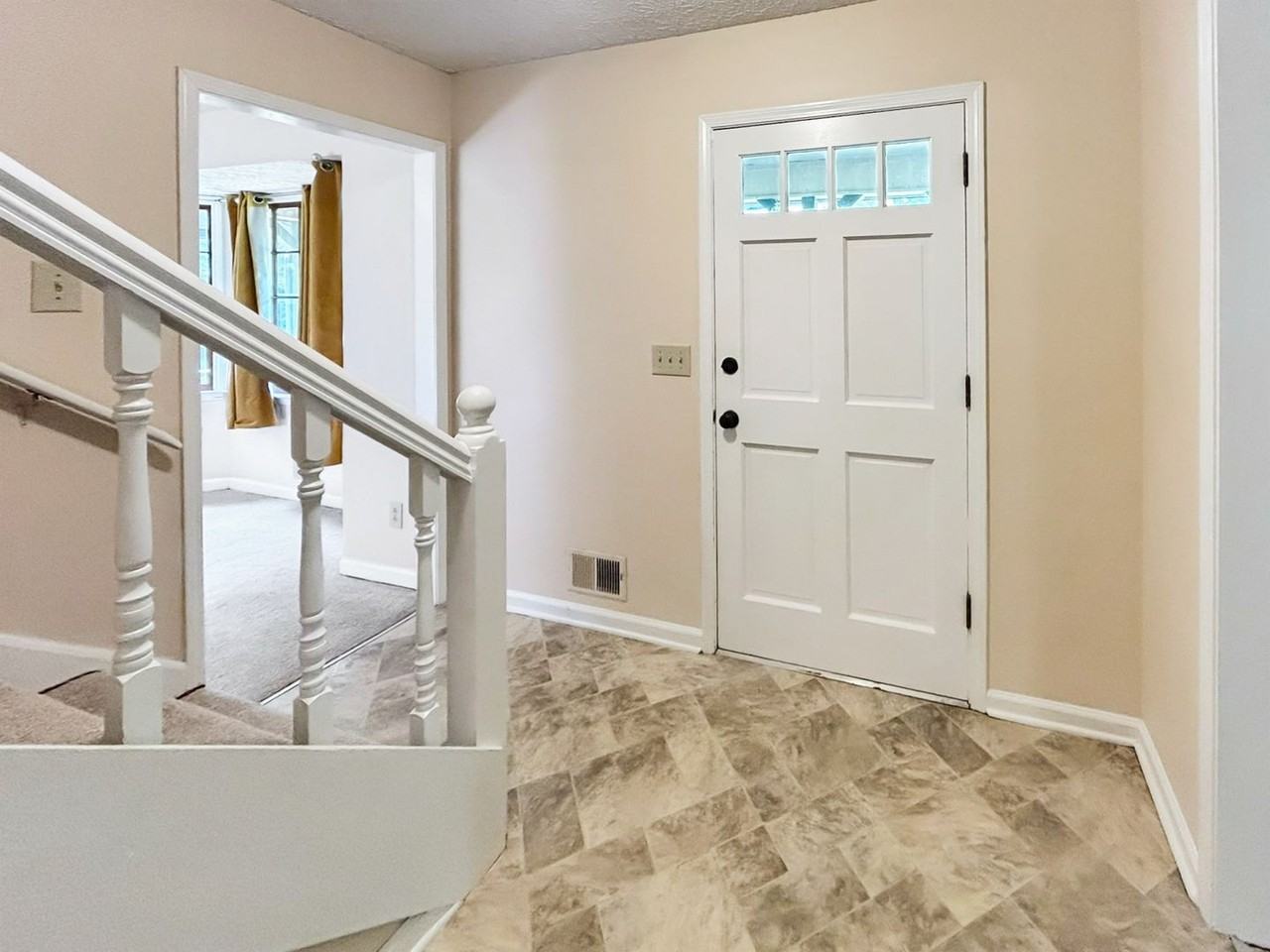 2491 Annandale Dr - Photo 4 of 45