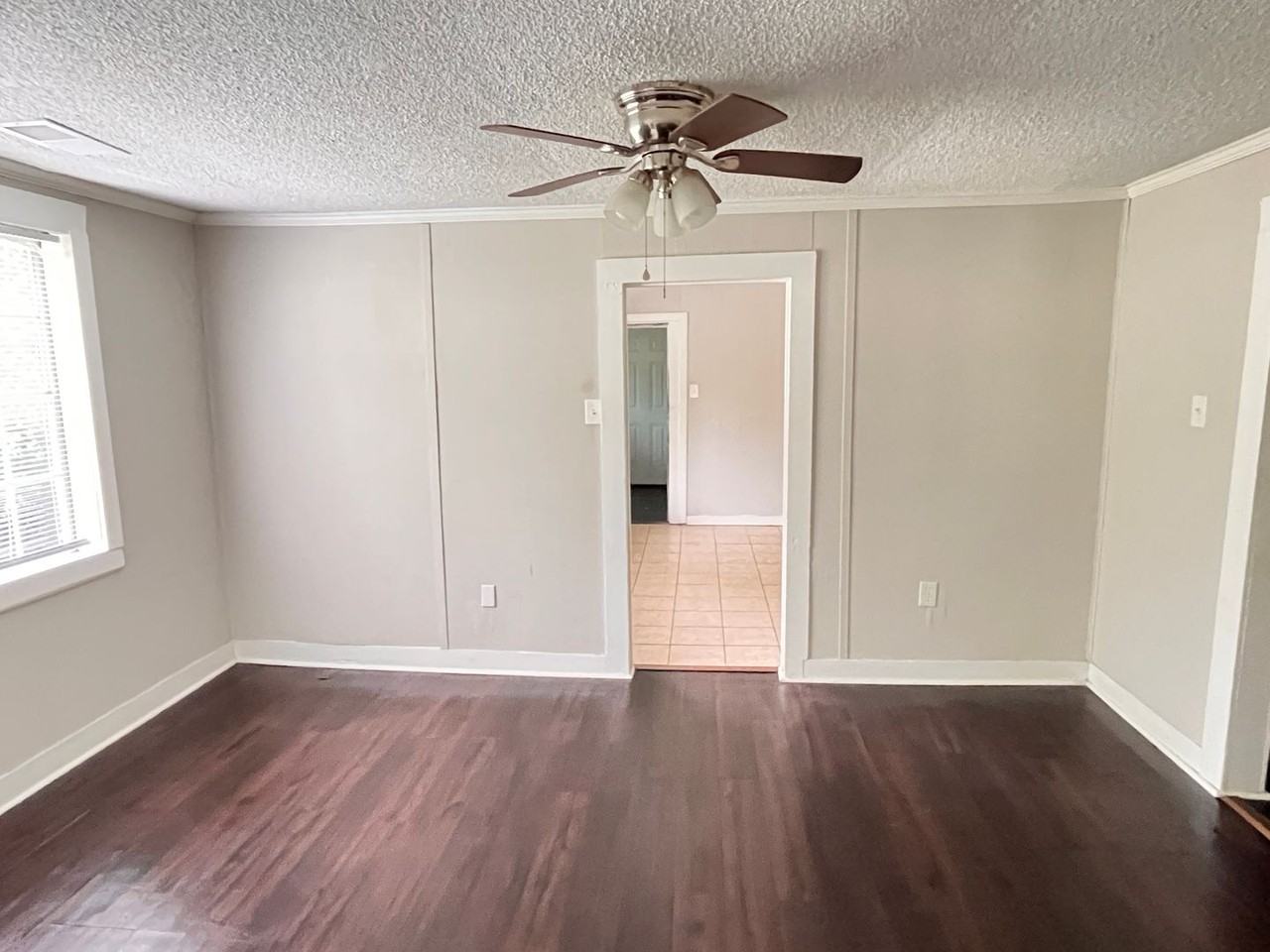 301 7th Ave Nw - Photo 5 of 17