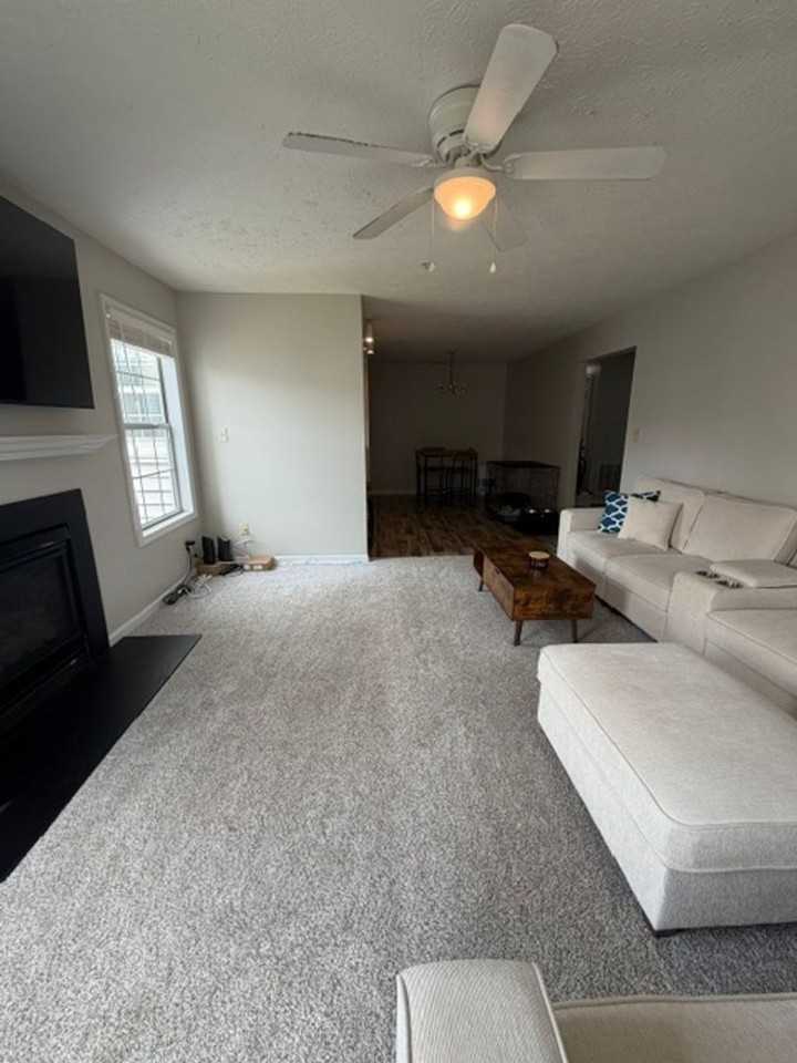 200 Waterdown Dr - Photo 2 of 10
