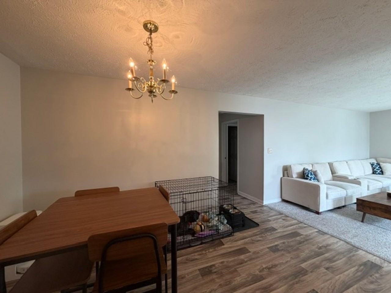 200 Waterdown Dr - Photo 3 of 10
