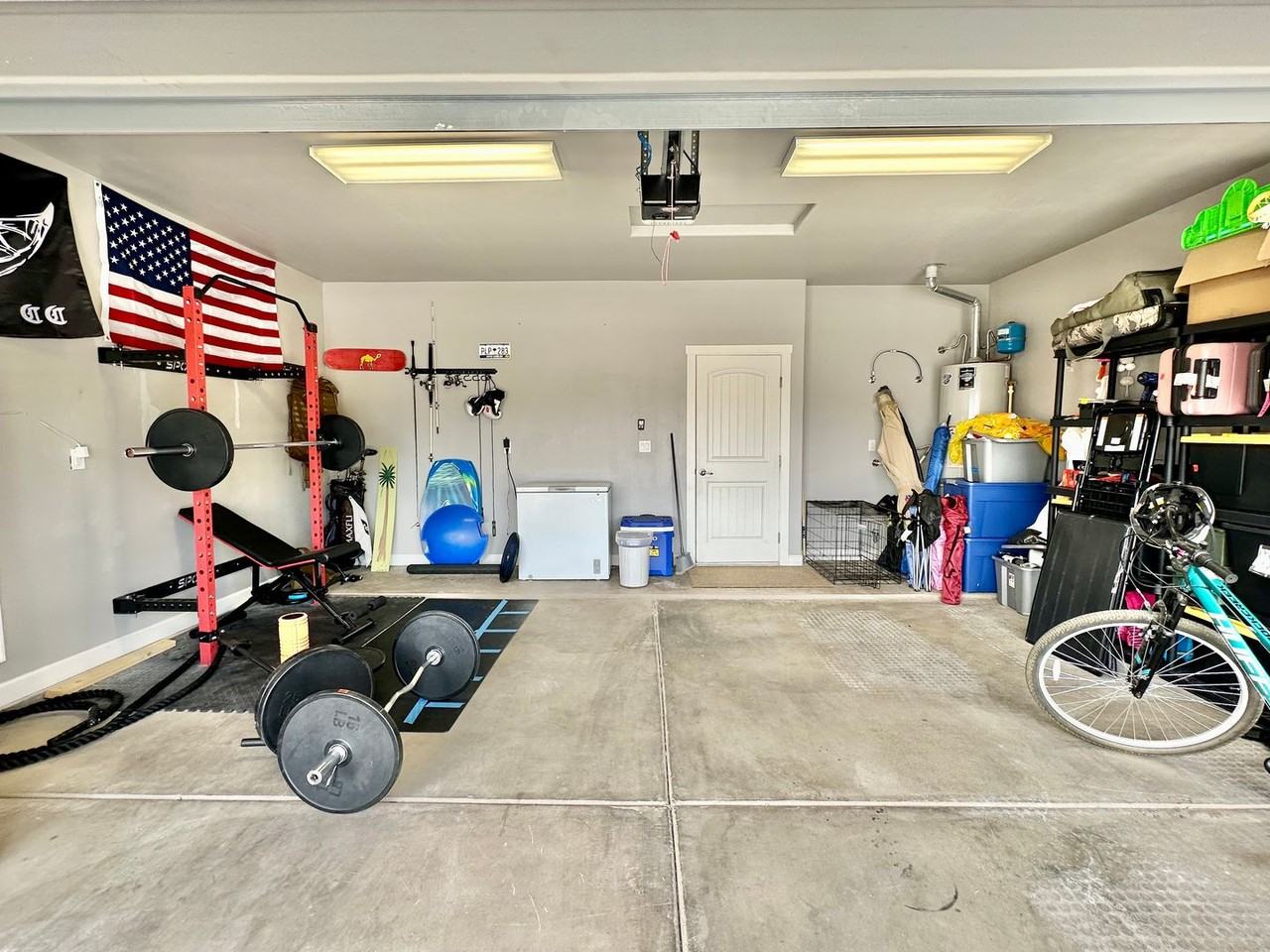 1077 El Nido Dr - Photo 4 of 23
