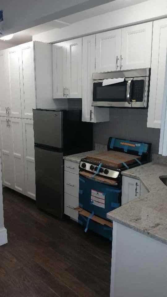 81 Westland Ave - Photo 3 of 18