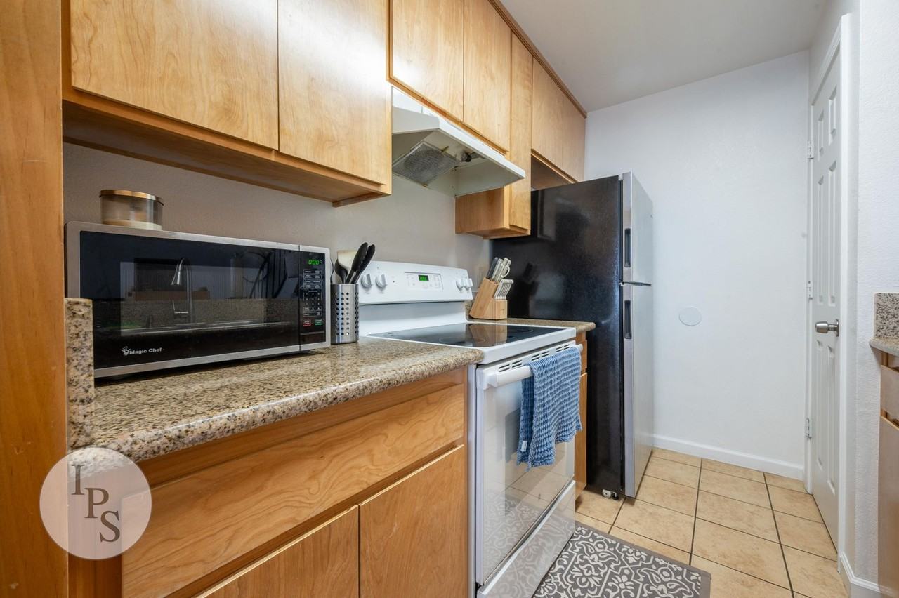 2767 W Fairmont Ave #101 - Photo 7 of 16