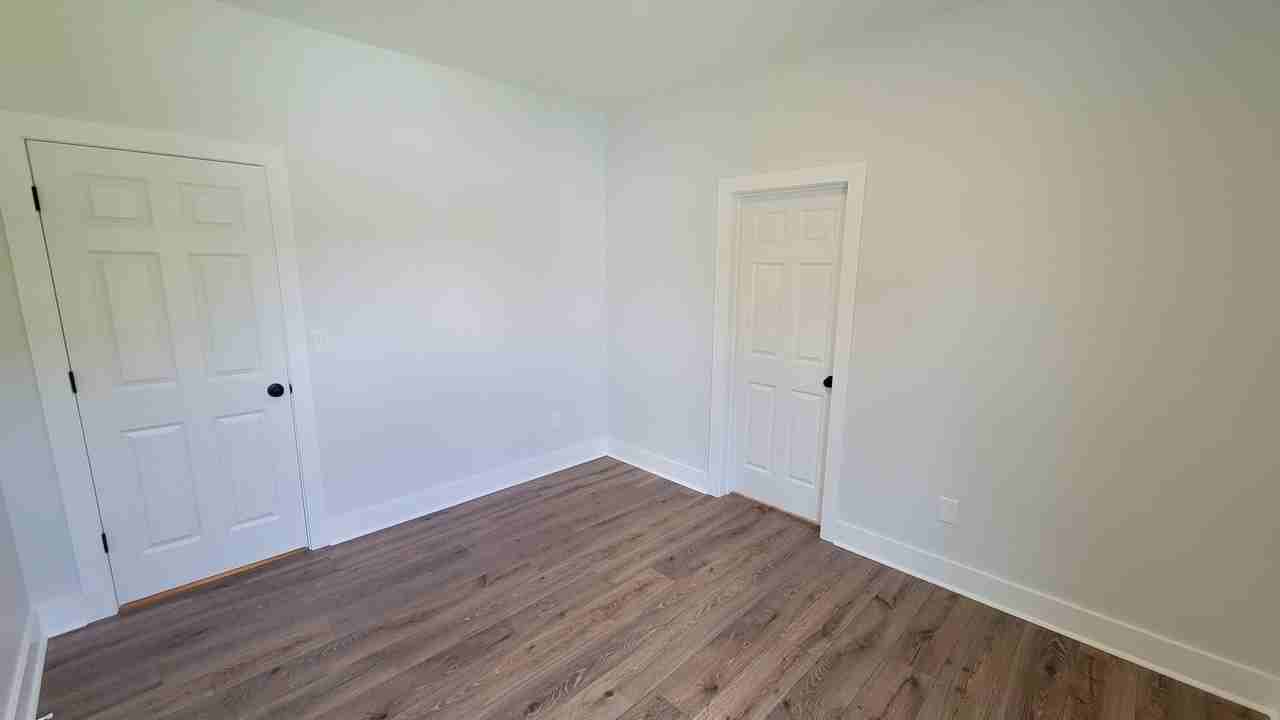 125 Ledbetter St #B - Photo 6 of 13