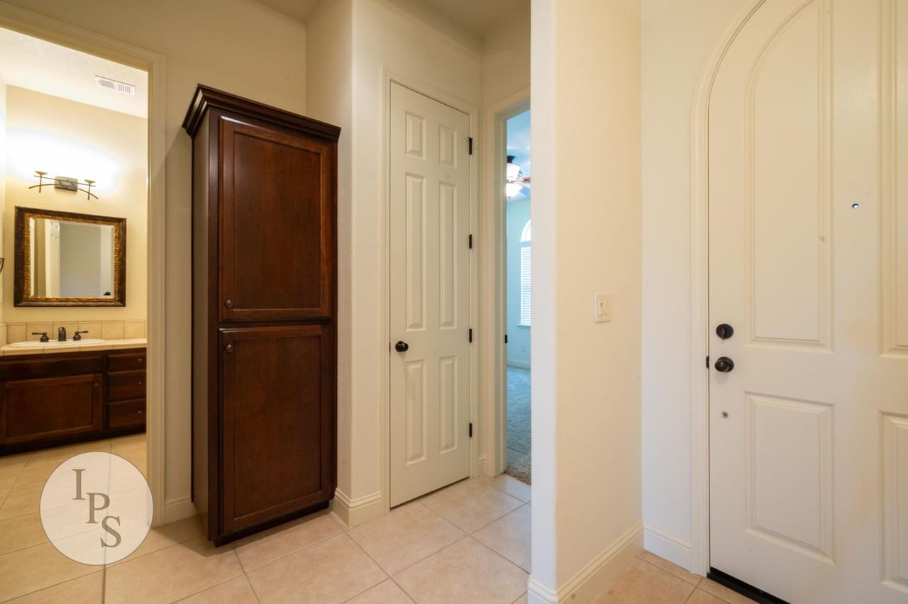 11348 N Via Montessori Dr - Photo 5 of 32