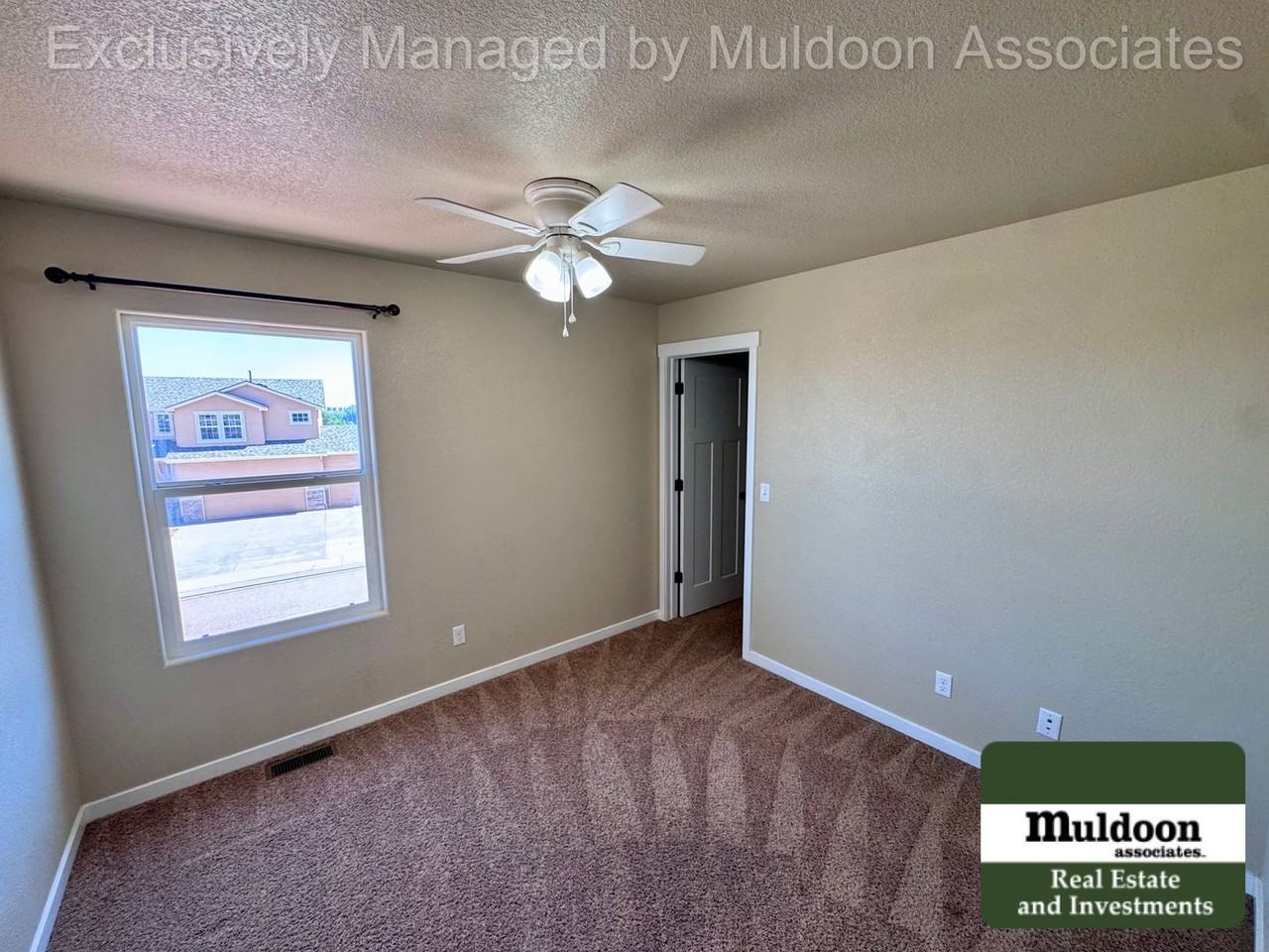 7696 Bonterra Ln - Photo 5 of 34