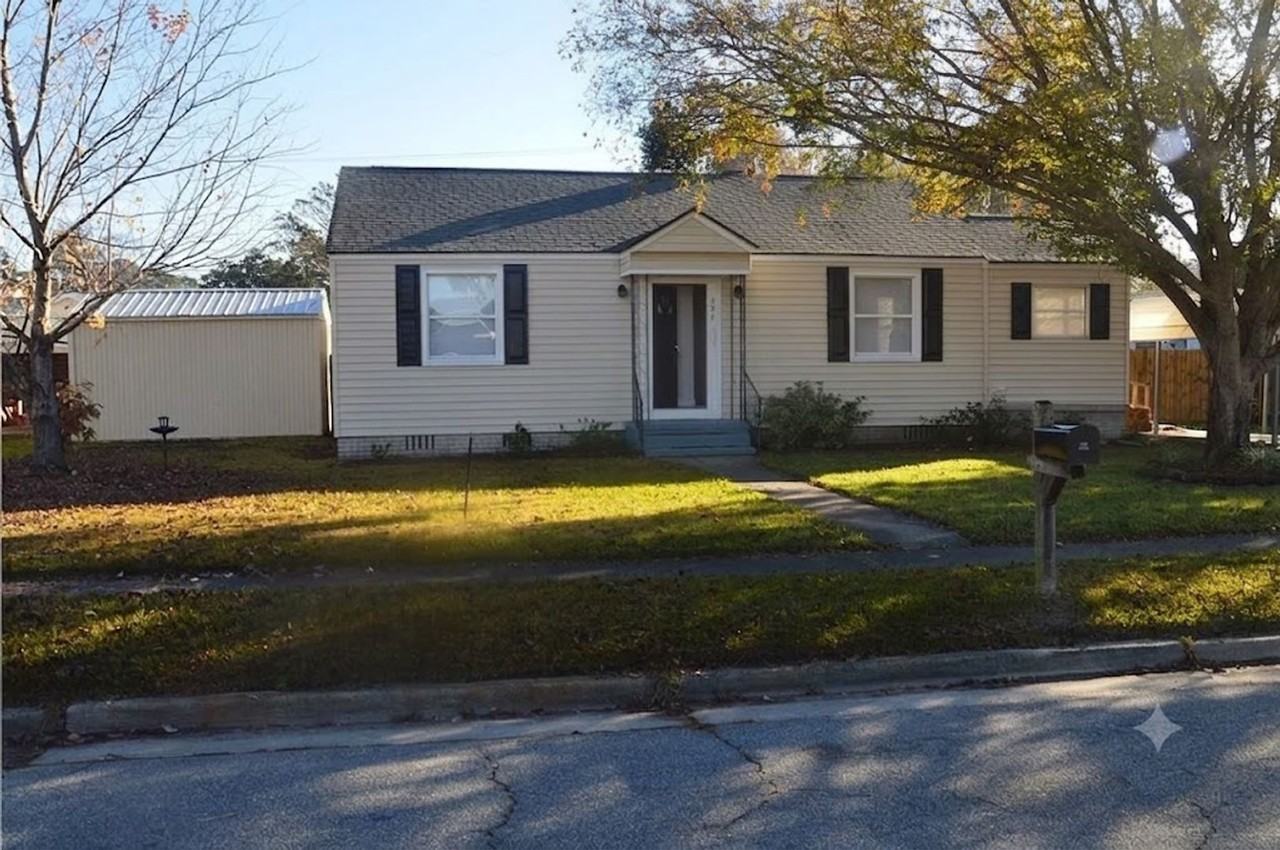 304 Turnberry St - Photo 2 of 2