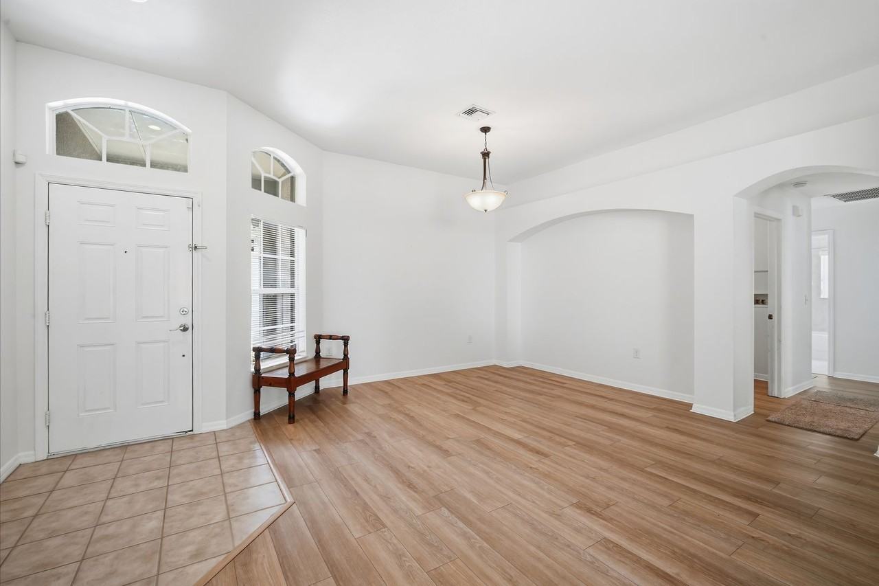 5912 Bramble Bush Ct - Photo 4 of 30