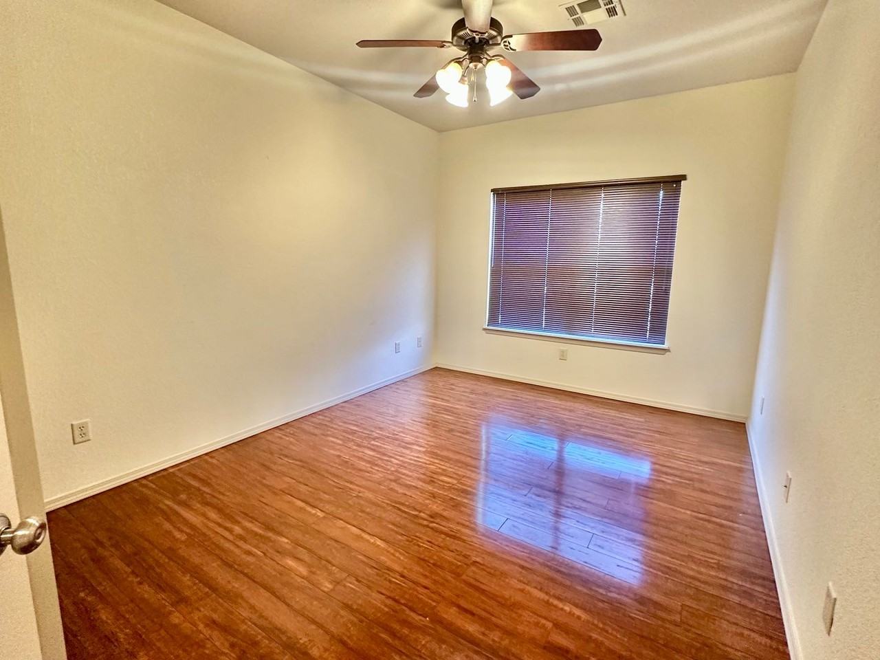 1104 San Miguel - Photo 4 of 29