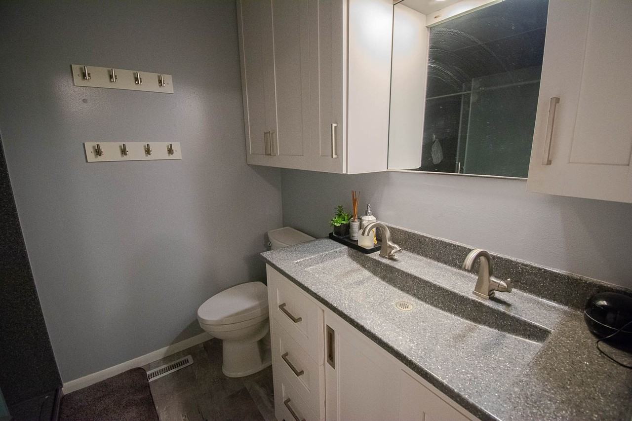 724 20th Ave Sw - Photo 7 of 27