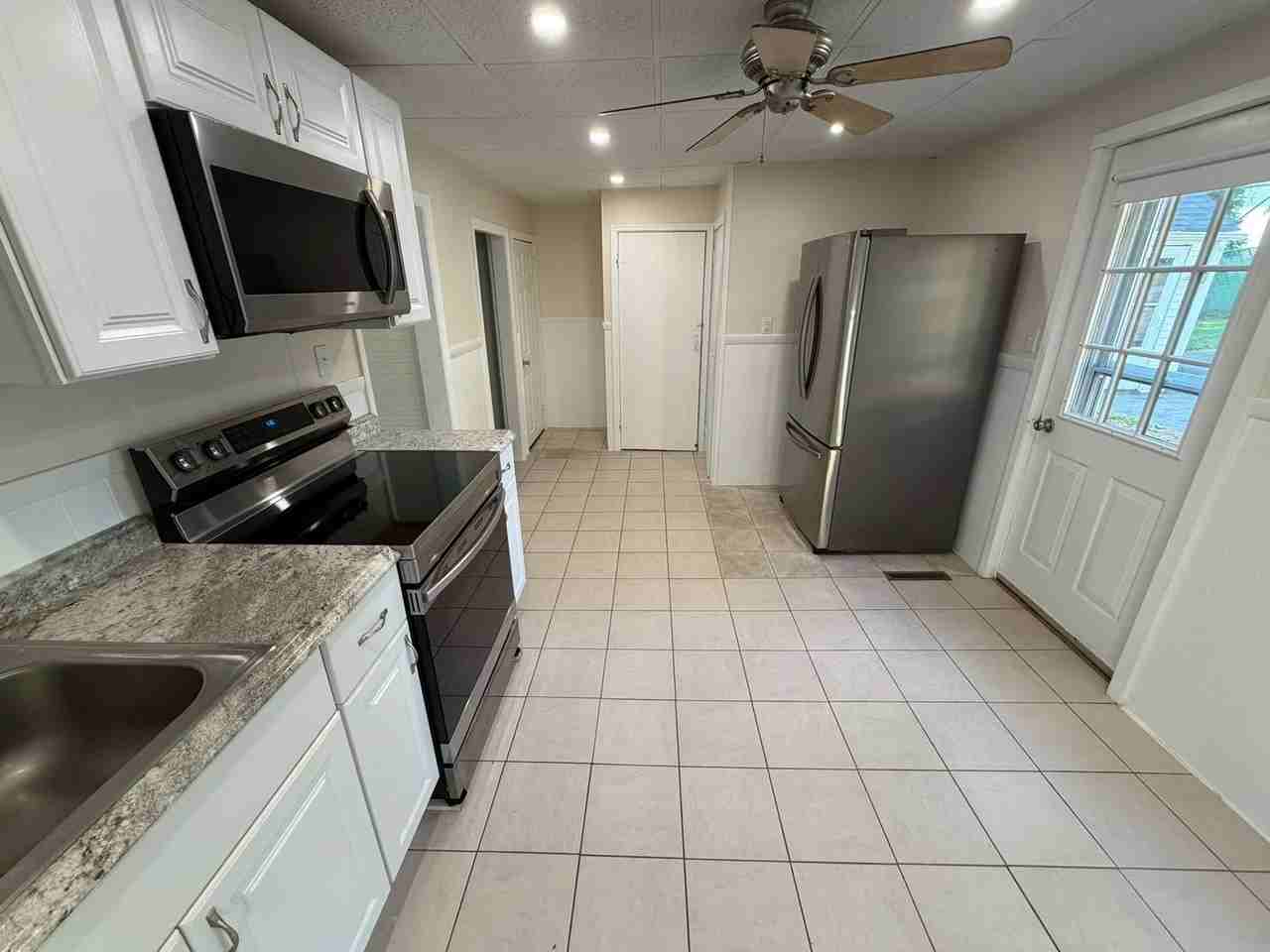 33 1/2 High St - Photo 6 of 30