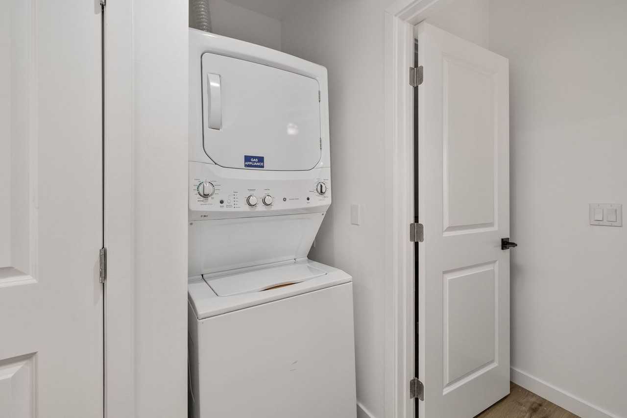 6763 N Elman St - Photo 6 of 15