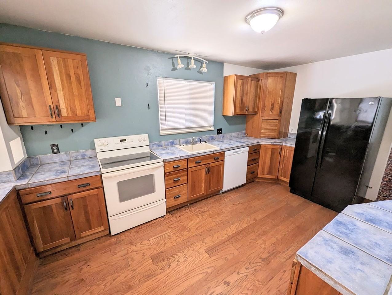 424 Lake Gulch Rd - Photo 7 of 25