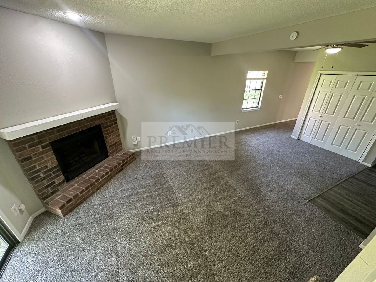 3562 Ne Independence Ave - Photo 5 of 15