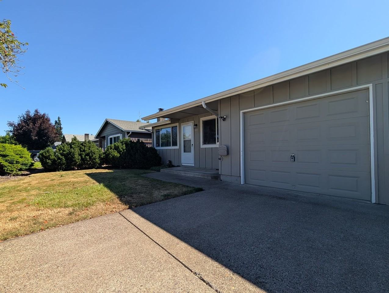 613 57th St - Photo 2 of 22