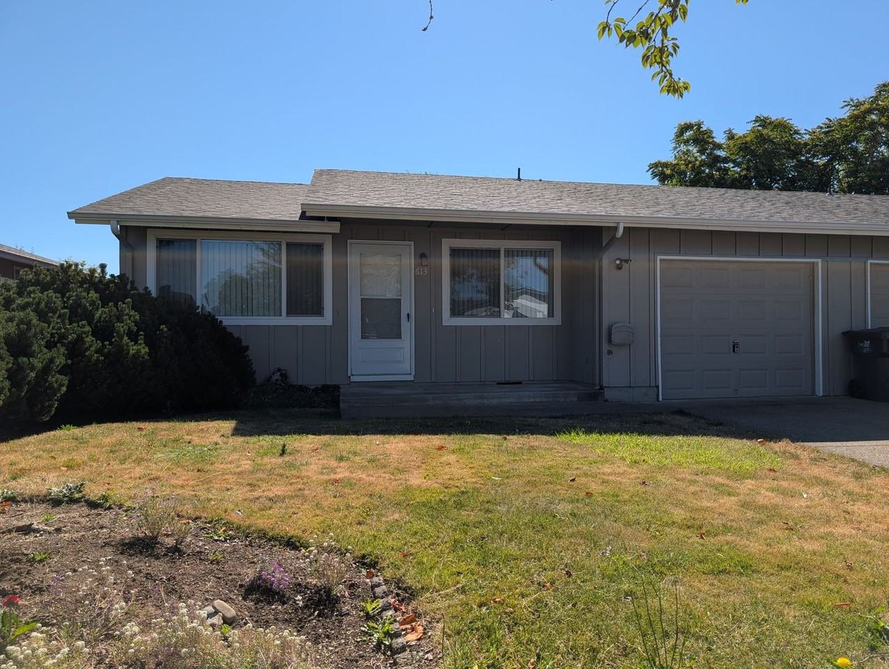 613 57th St - Photo 3 of 22