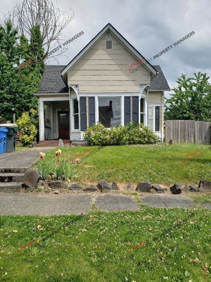 462 Nw Pennsylvania Ave - Photo 2 of 24