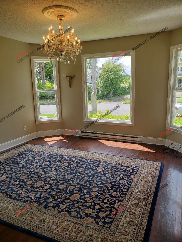 462 Nw Pennsylvania Ave - Photo 5 of 24