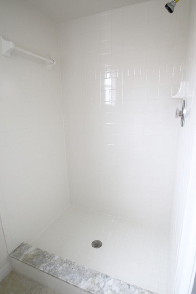 1137 Sw Estaugh Ave - Photo 5 of 17