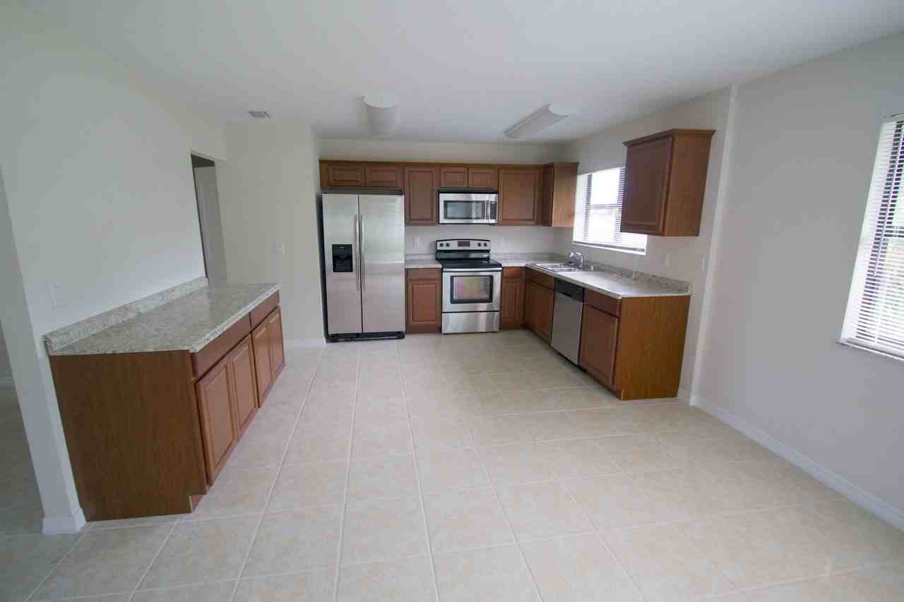 2256 Se East Dunbrooke Cir - Photo 4 of 19