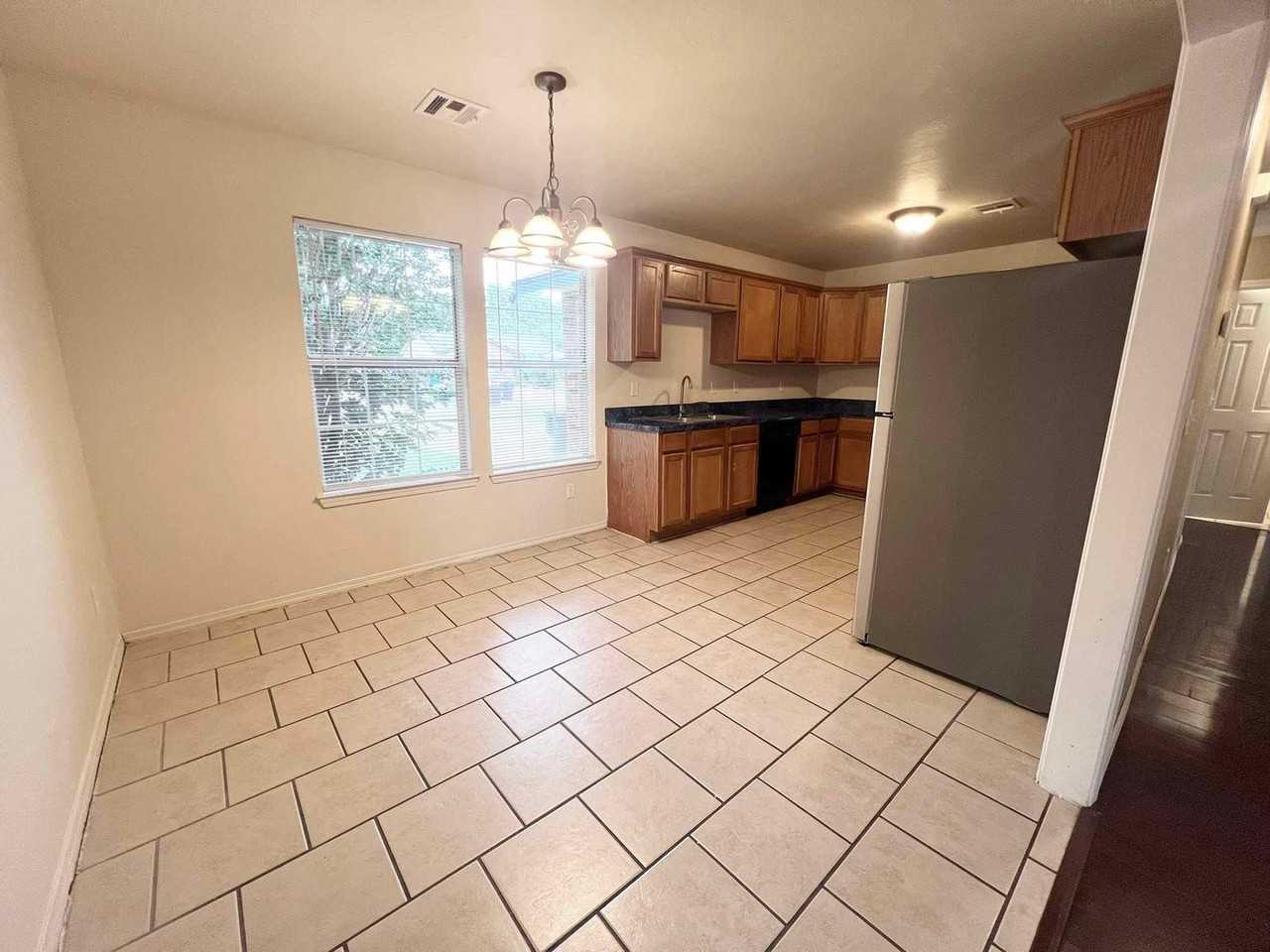 4608 Tinker Rd - Photo 6 of 18