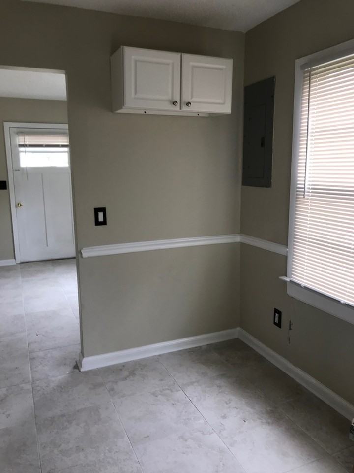 1114 N 48th Ave - Photo 7 of 10