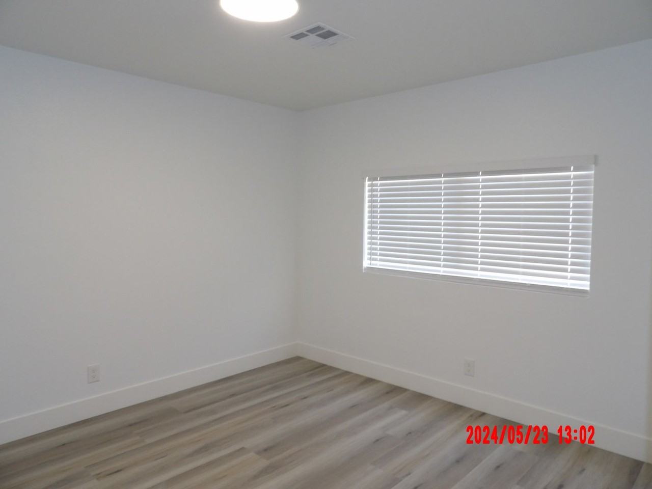 4240 Gaye Ln - Photo 2 of 33