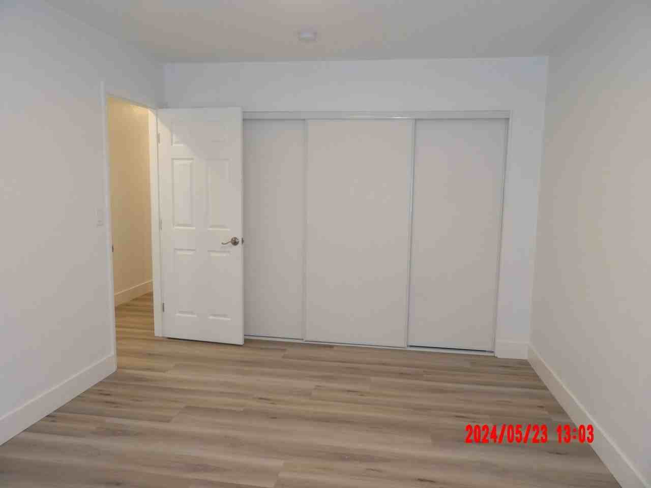 4240 Gaye Ln - Photo 4 of 33