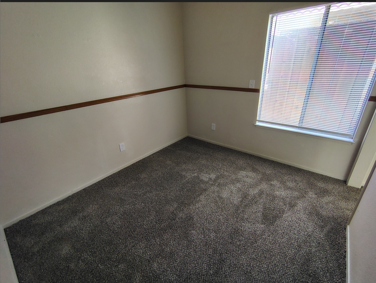 1005 Sylvan Meadows Dr - Photo 6 of 24