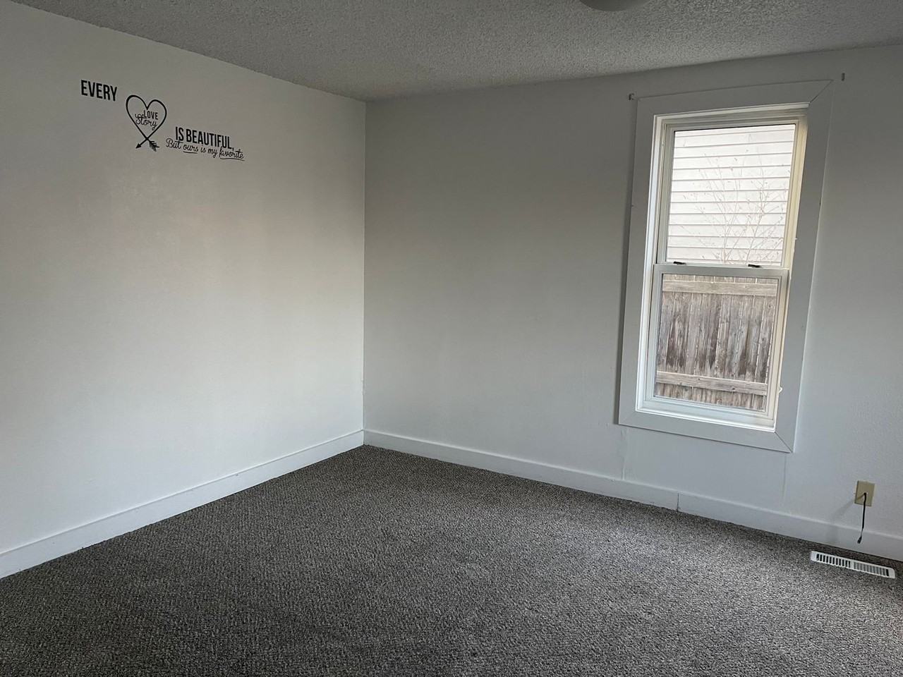 516 S 36th St - Photo 3 of 15