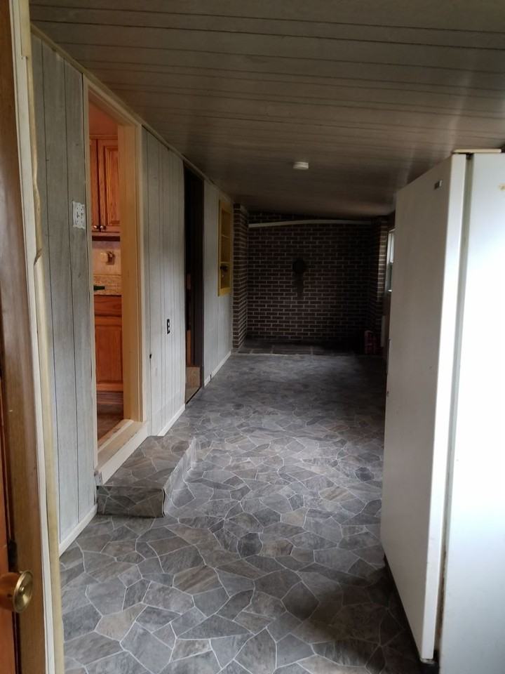 4603 Spruce Rd - Photo 2 of 31
