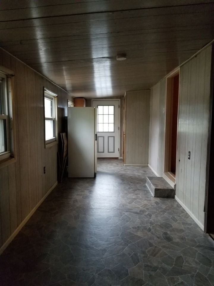 4603 Spruce Rd - Photo 3 of 31