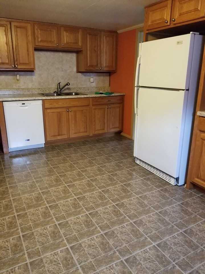 4603 Spruce Rd - Photo 6 of 31