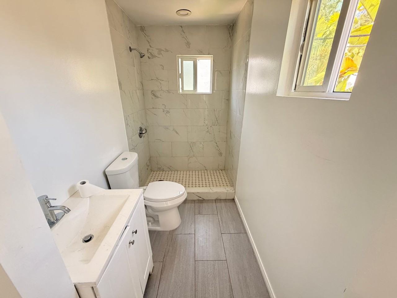 724 Iona Dr - Photo 5 of 8
