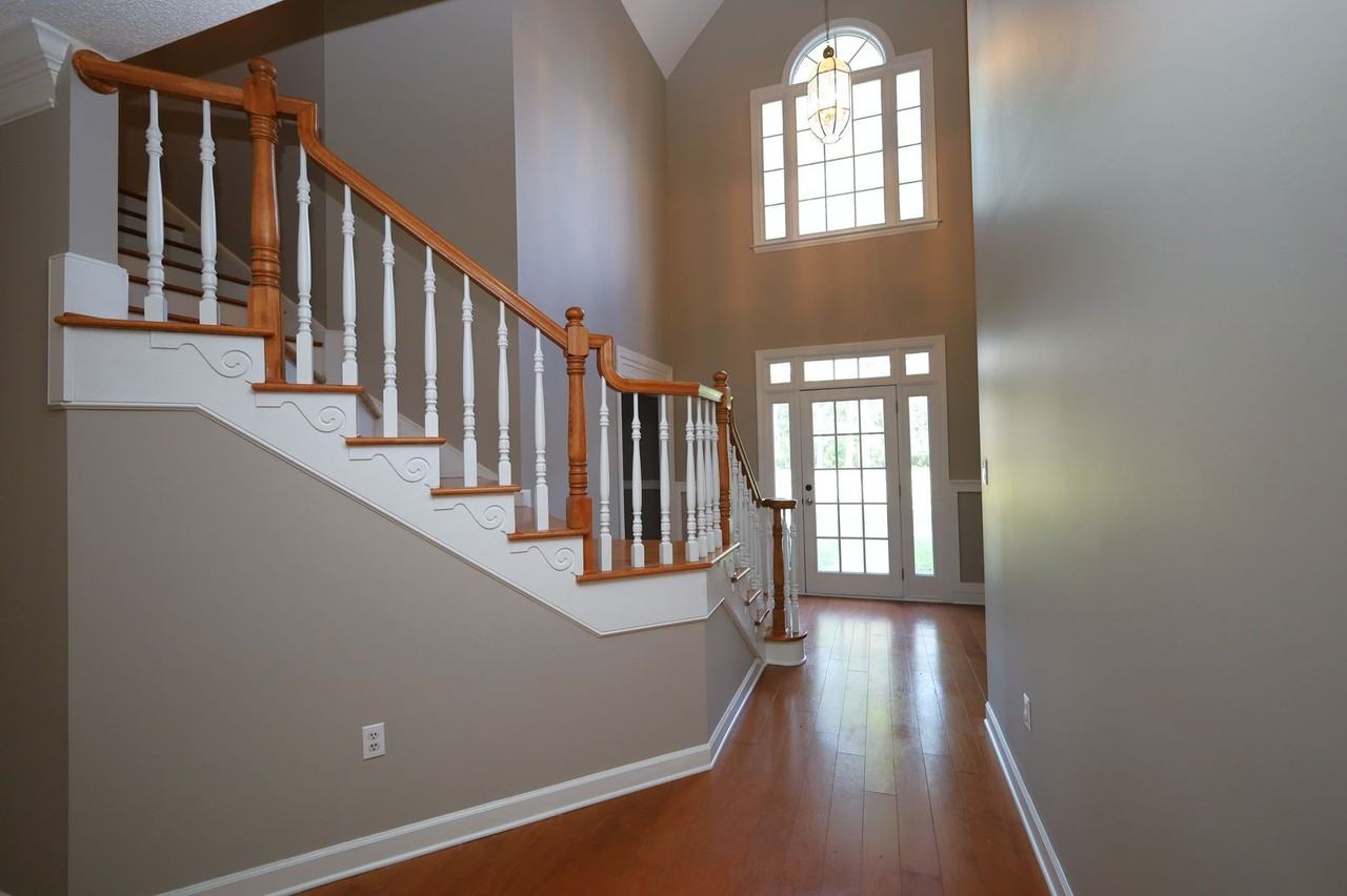 1054 Ridge Rd - Photo 4 of 39