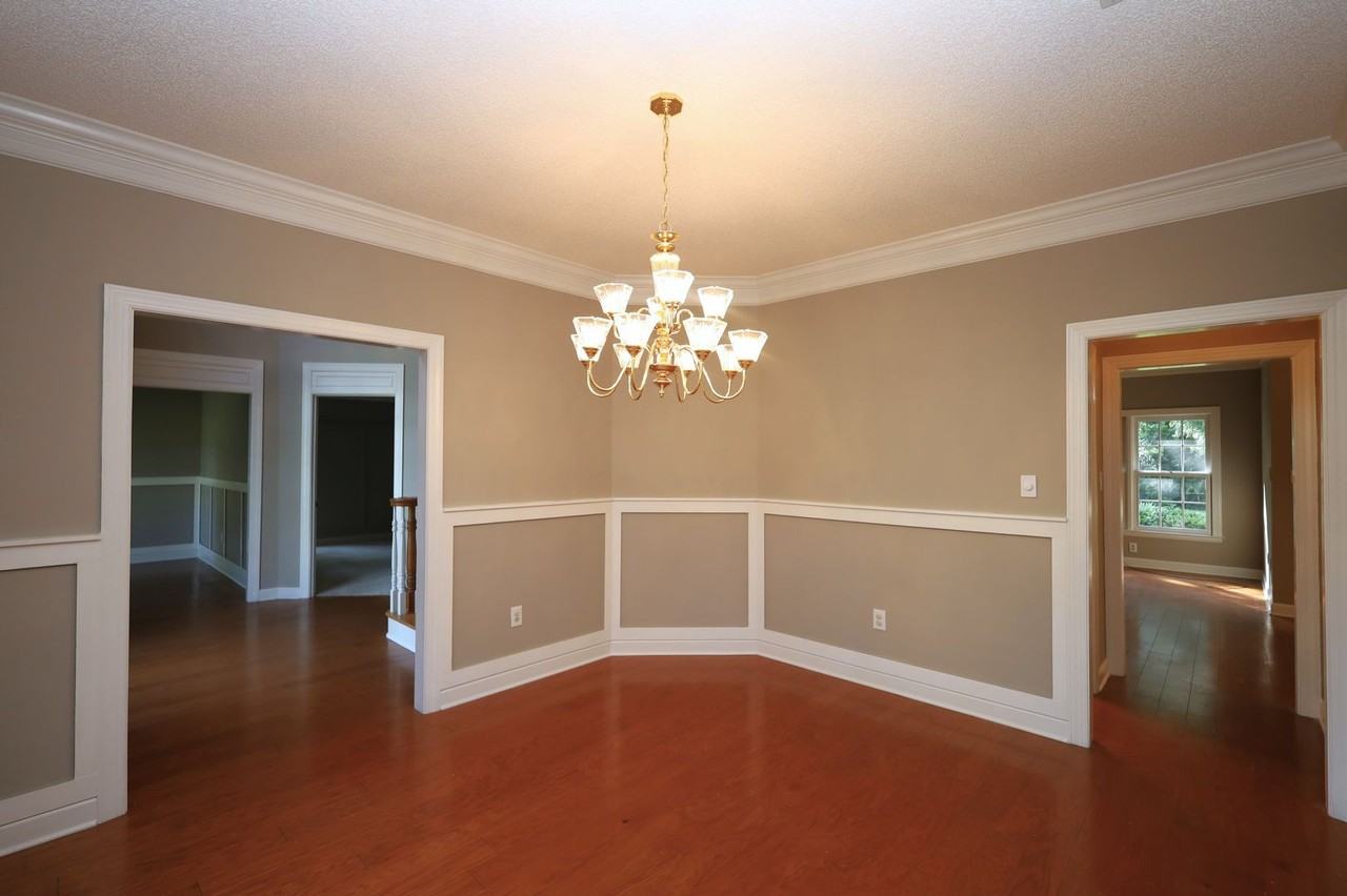 1054 Ridge Rd - Photo 6 of 39