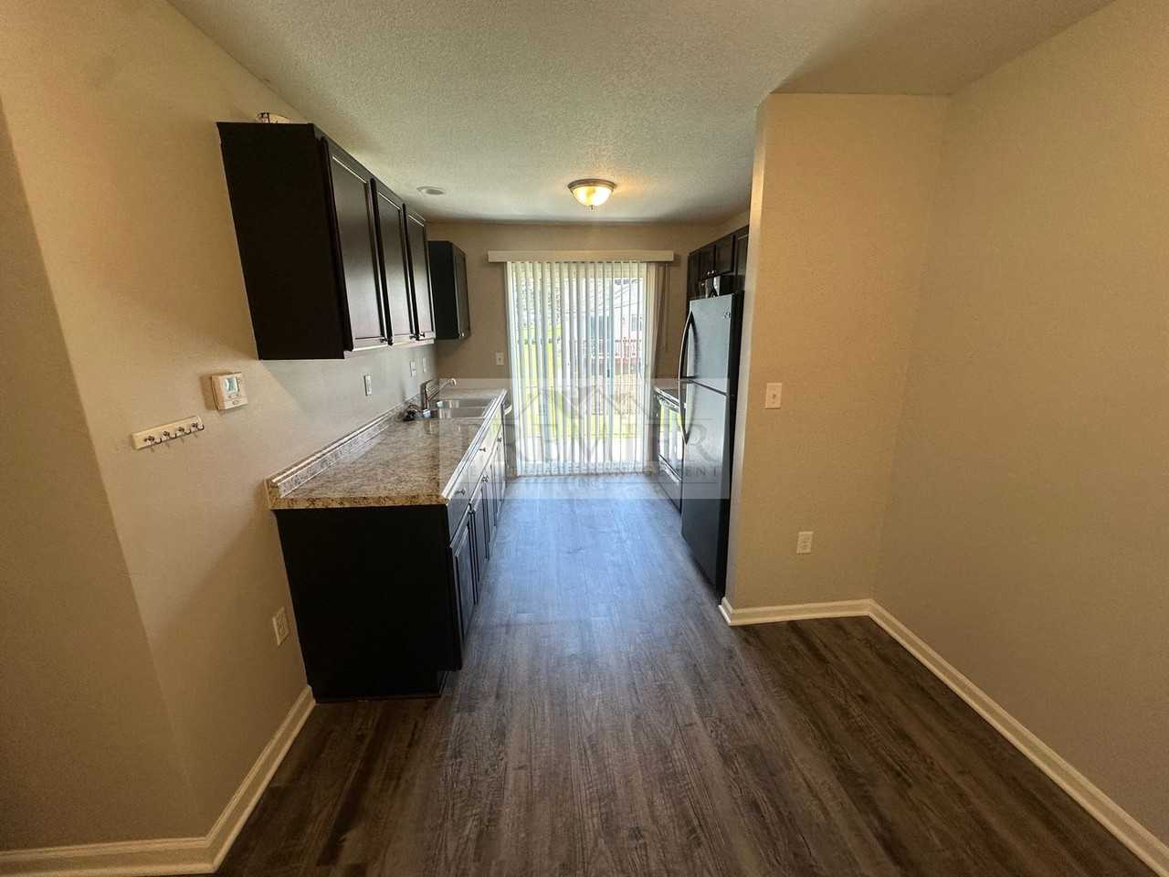 9314 Reeder Ave #4 - Photo 4 of 11