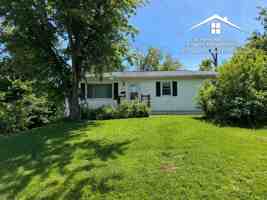 featured image of 1304 Bradley Ln
