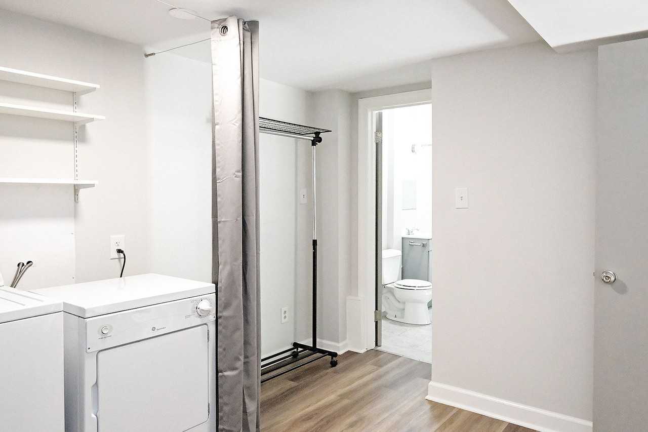 1640 Center Ave #B - Photo 7 of 10