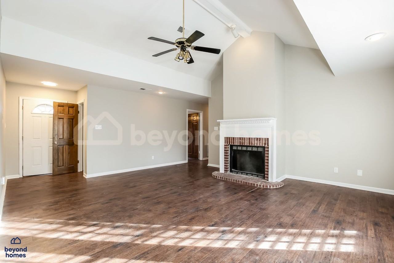 10 Wild Cherry Ct - Photo 3 of 19