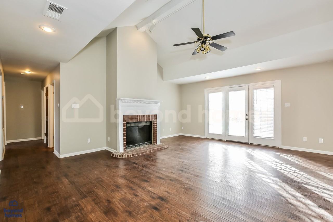 10 Wild Cherry Ct - Photo 4 of 19