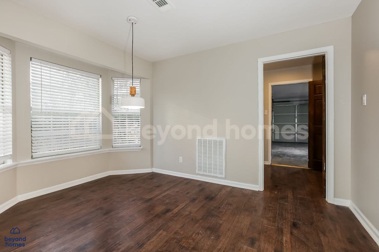 10 Wild Cherry Ct - Photo 5 of 19