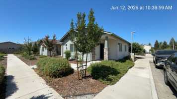 featured image of 510 S Summit St
