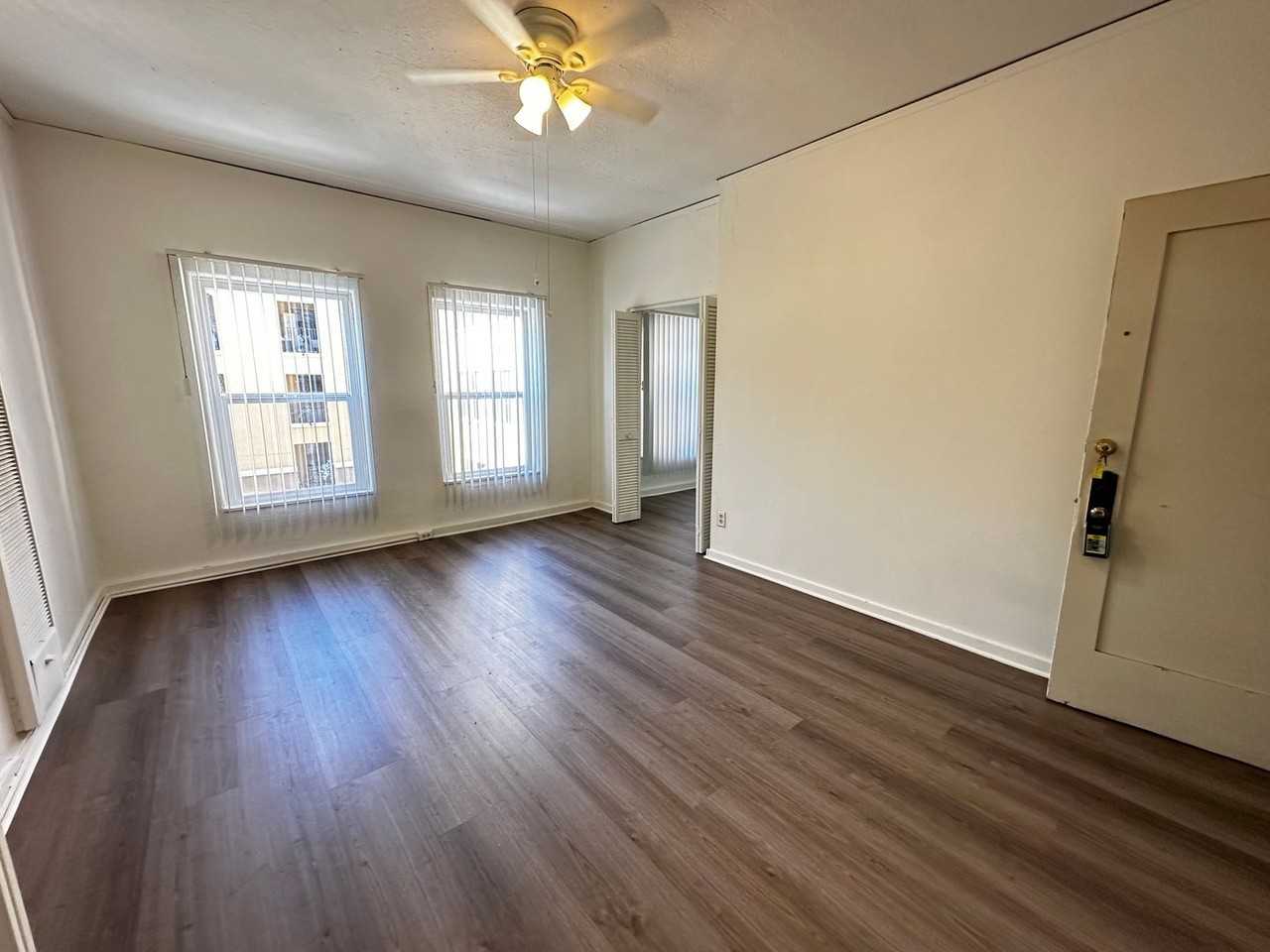 Jackson 213 - Photo 5 of 15