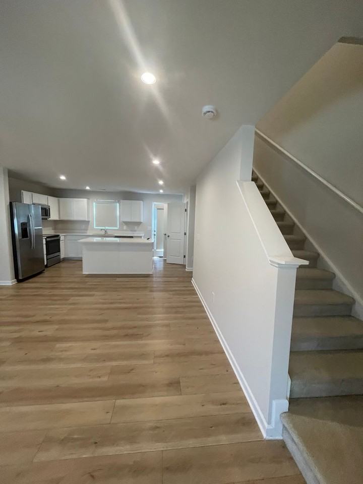 3361 Thorpe Rd - Photo 5 of 50