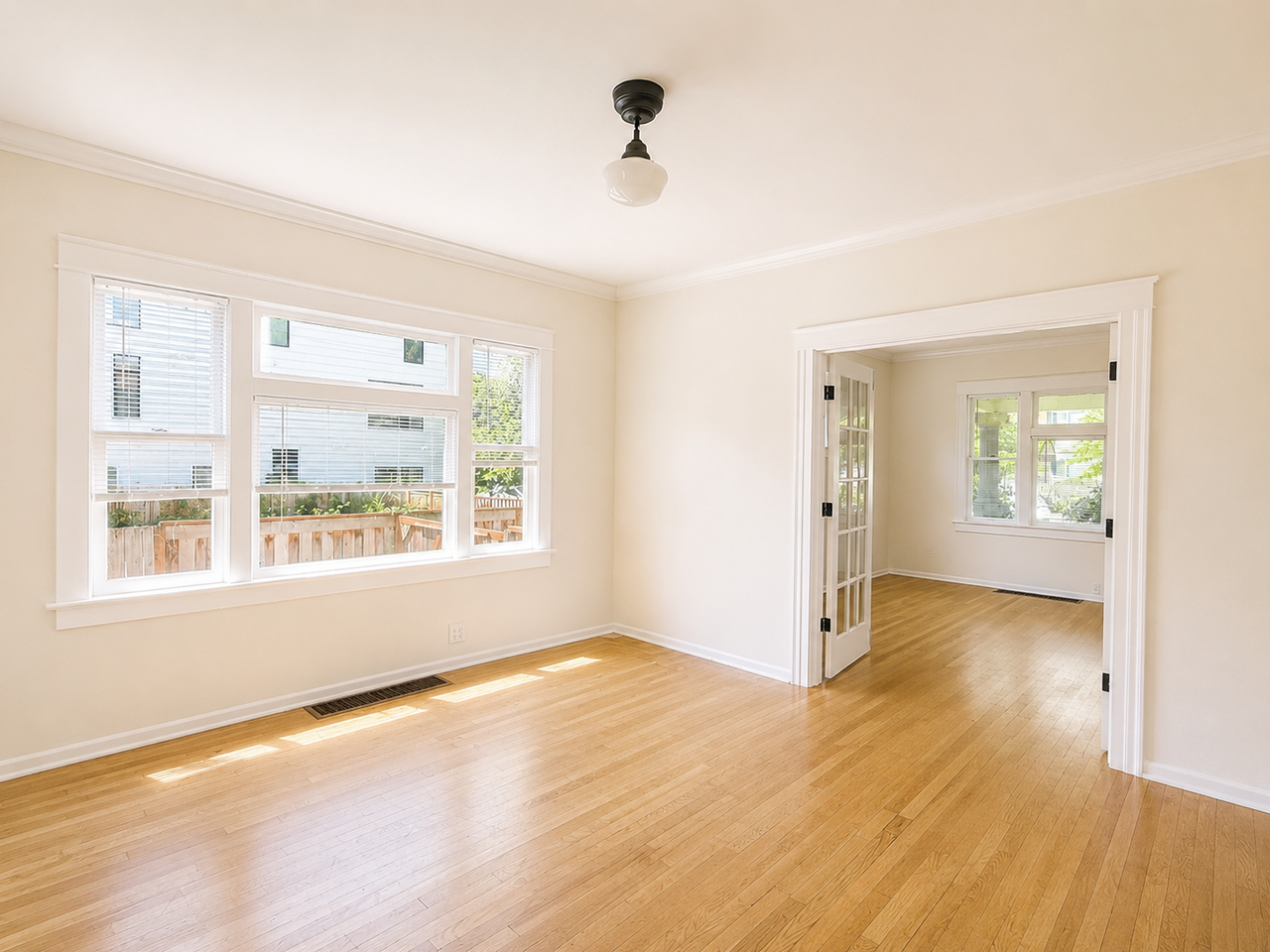 4412 N Maryland Ave - Photo 4 of 27